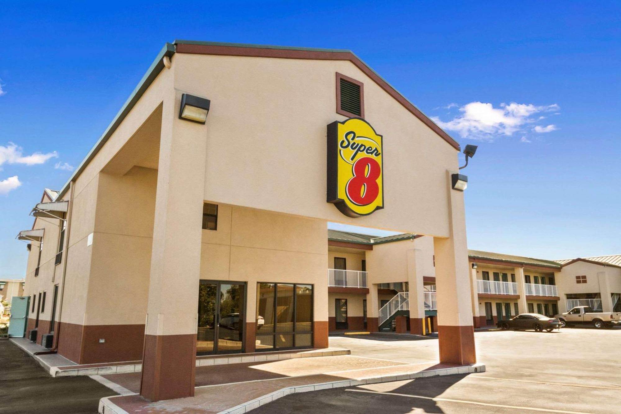 Where to Stay Near William Carey University: 4 Budget Hotels